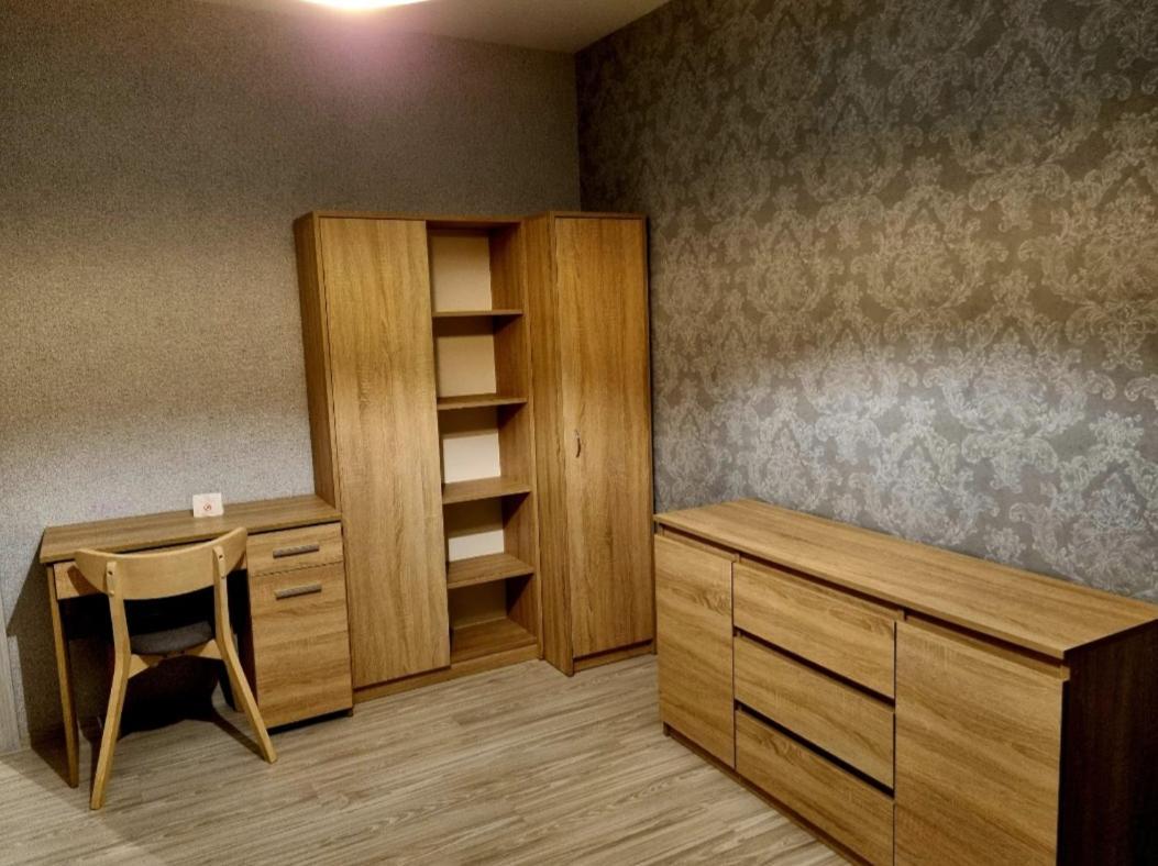 Willa "Aparthause" E-Apartamenty Mielec Extérieur photo