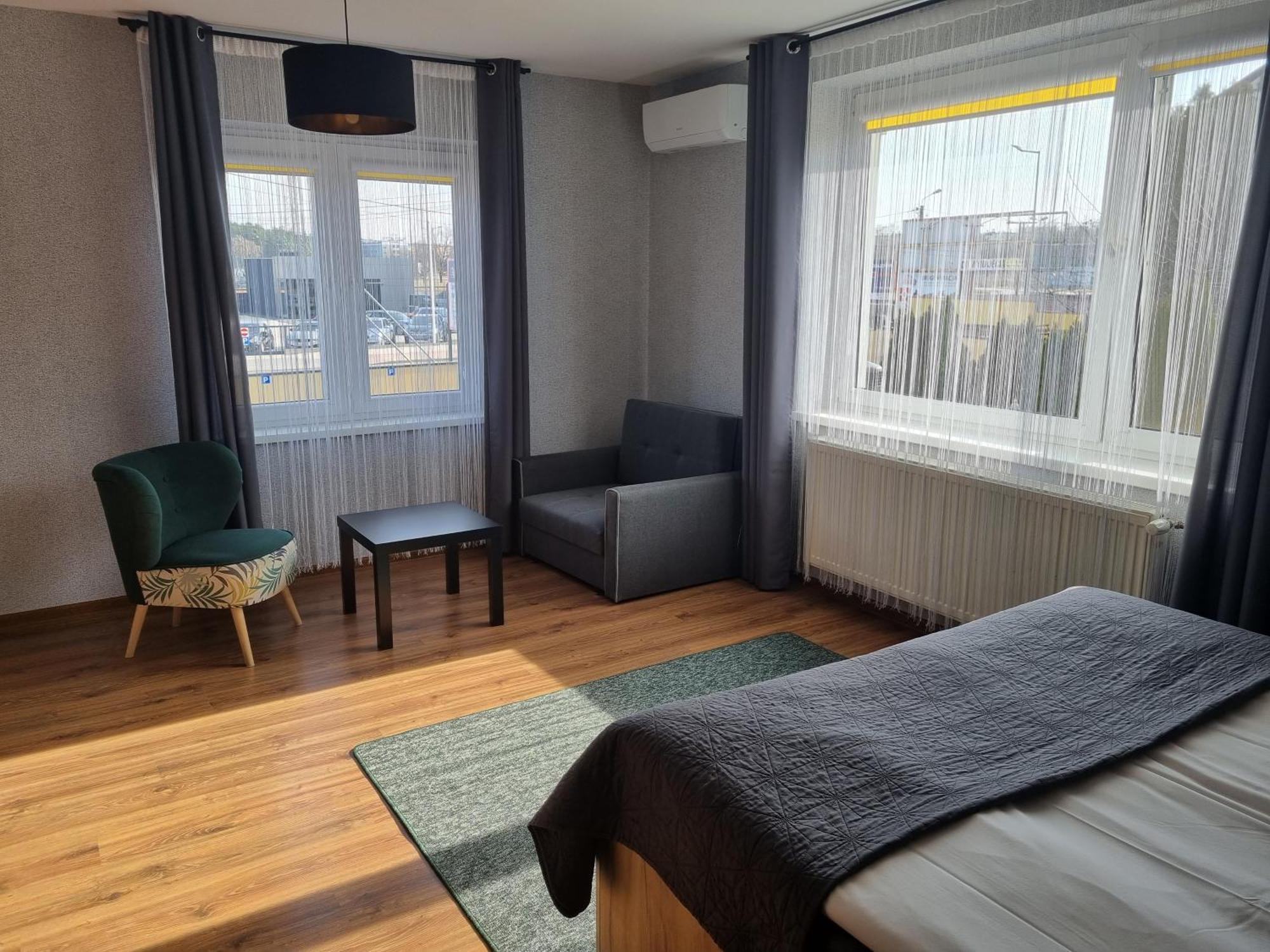 Willa "Aparthause" E-Apartamenty Mielec Chambre photo