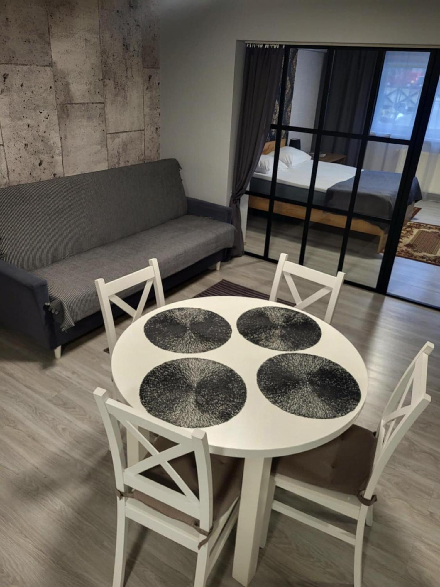 Willa "Aparthause" E-Apartamenty Mielec Chambre photo
